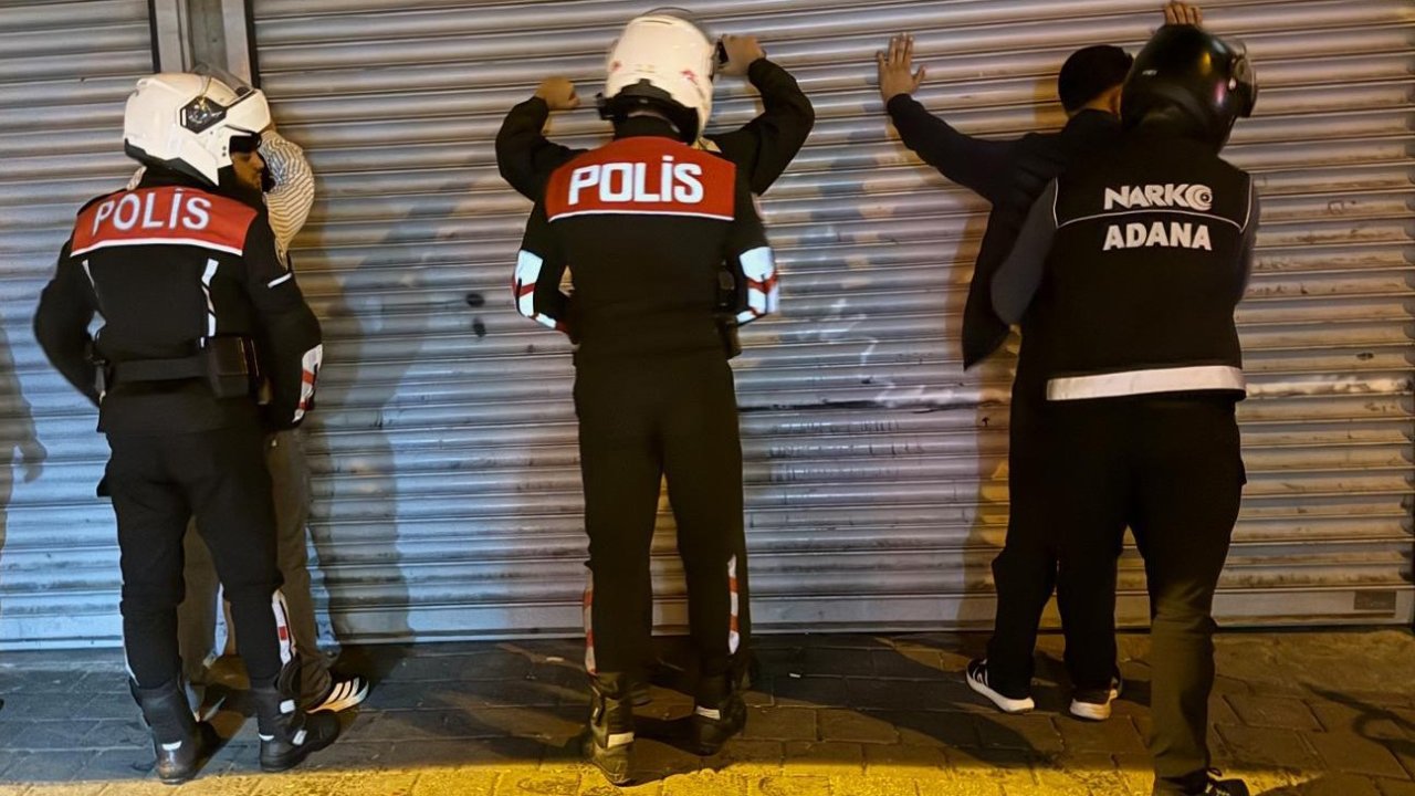 Adana’da ’narko-alan’ uygulaması: Uyuşturucu içen 20 şahıs suçüstü yakalandı