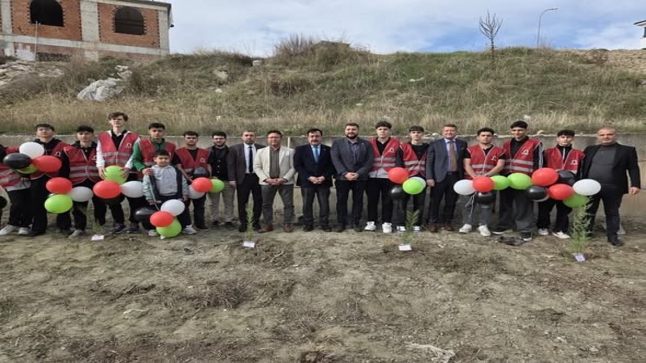 Bilecik’te öğrenciler fidan dikerek kardeşlik ve çevre bilinci kazandı