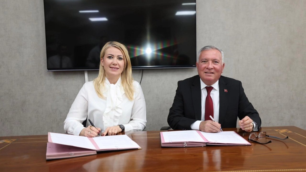 Merkezefendi ve Honaz belediyeleri ’Kardeş Şehir’ protokolü imzaladı