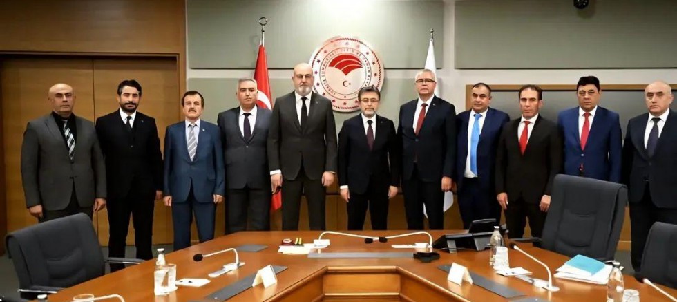 Başkan Alp, Bakan Yumaklı'ya Kars Hayvancılığının sorunlarını iletti