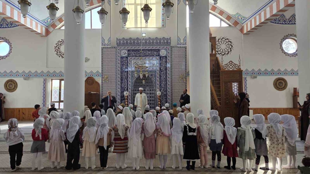 Bilal-i Habeşi Camisinde "Cami-Çocuk Buluşması"