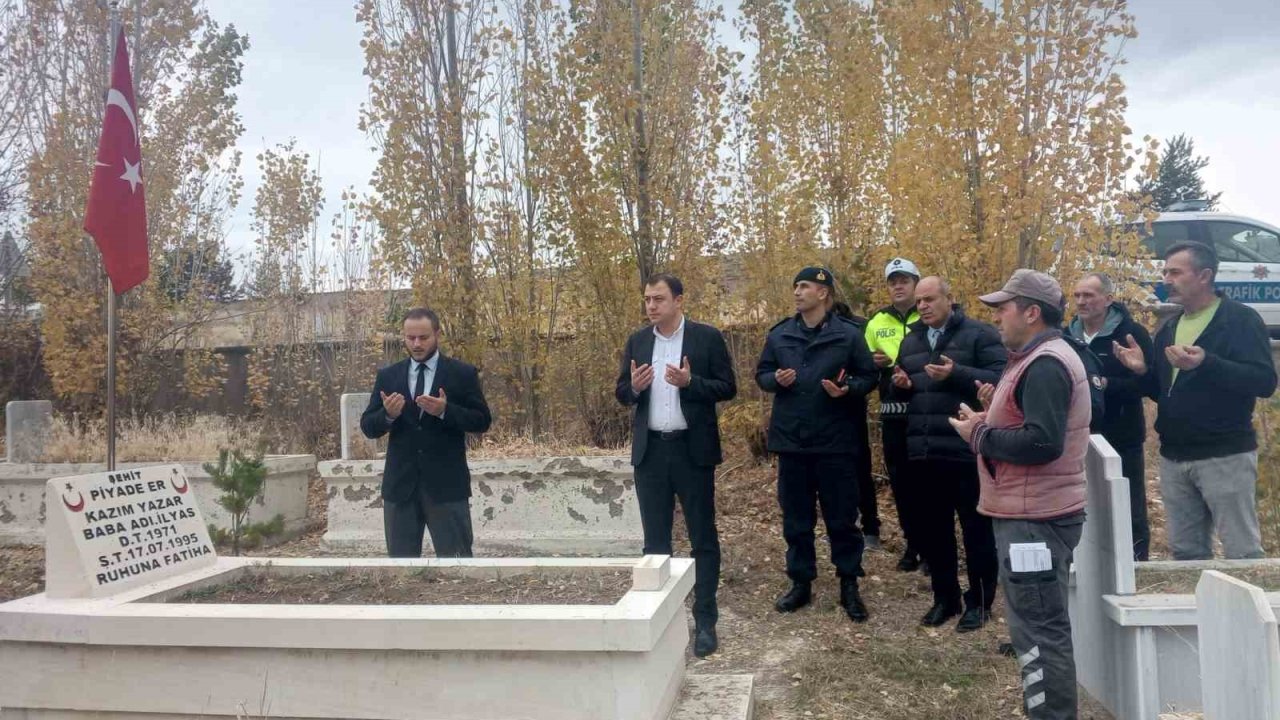 Aydıntepe’de şehitler kabirleri başında dualarla anıldı