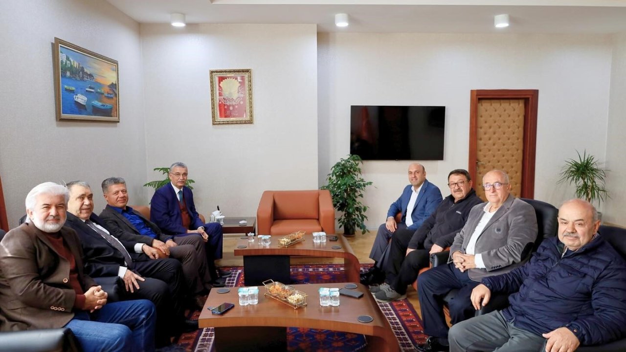 Manisa eski Valisi Celalettin Güvenç Akhisar’da