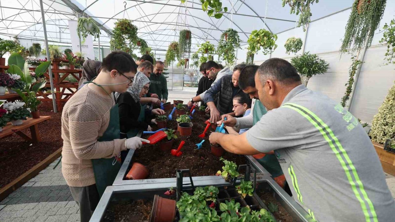 Çayırova’da özel bireyler doğayla buluştu