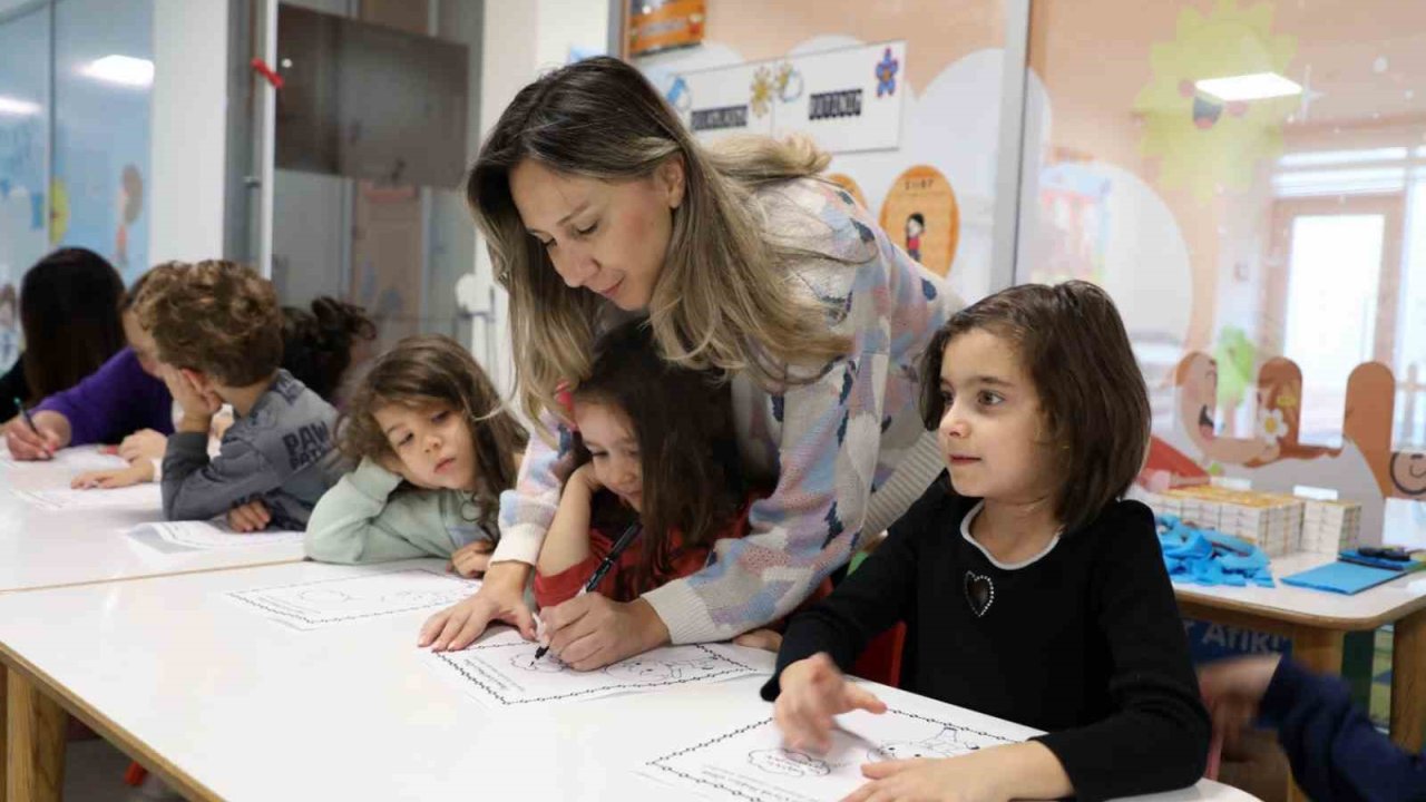 Muğla’da minik kalpler haklarını öğrendi