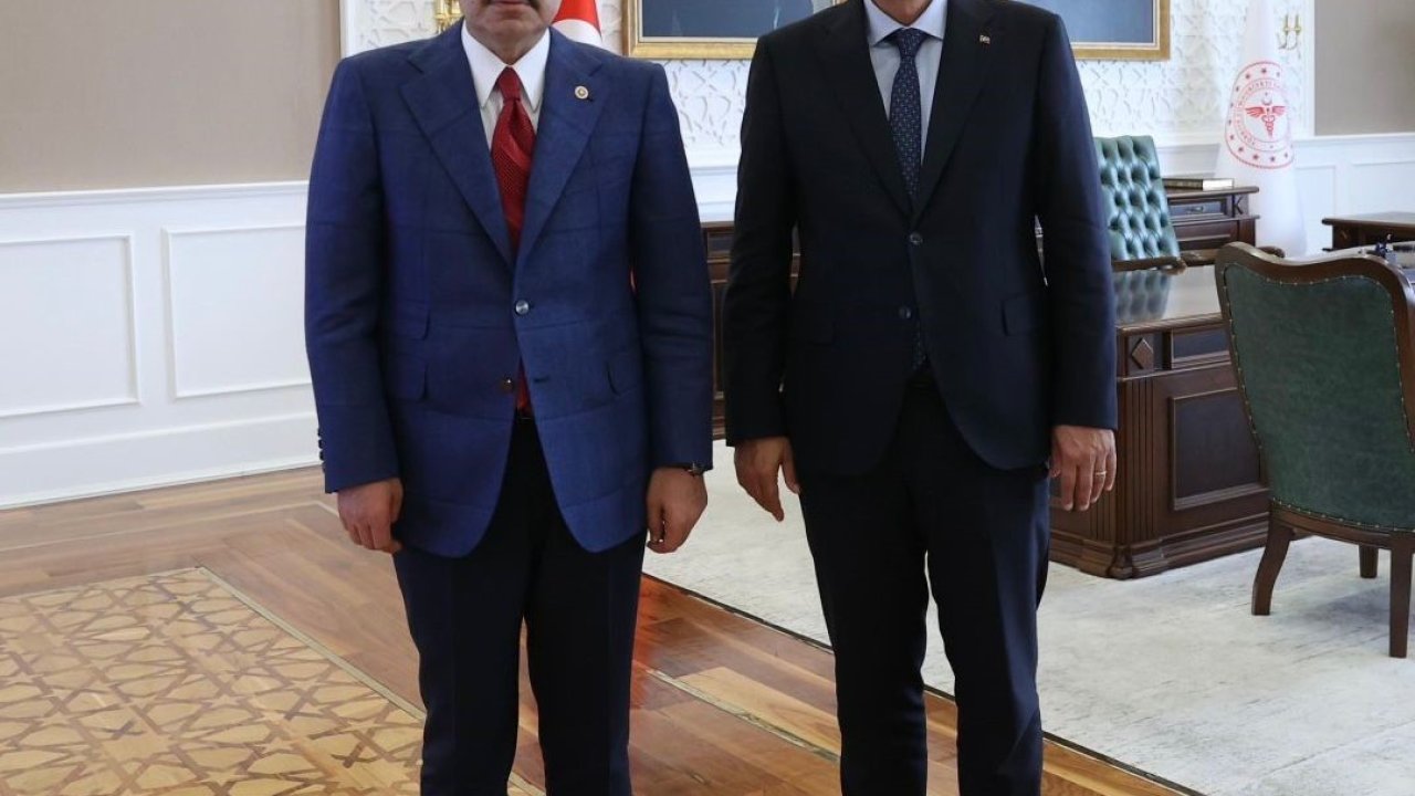 Şırnak’a tam donanımlı 11 ambulans tahsis edildi