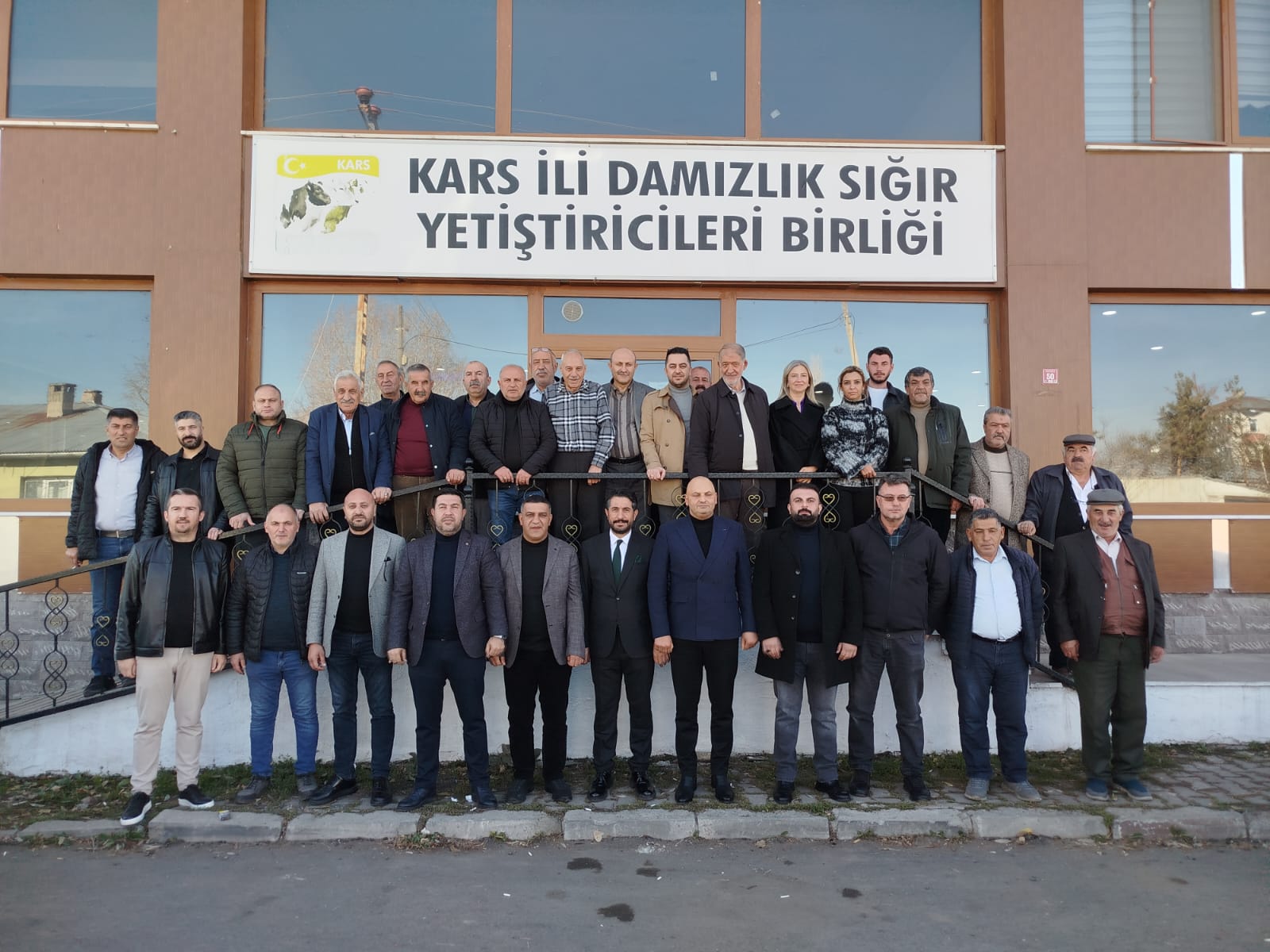 Kars DSYB Başkanı Eren Alp'e tebrik ziyaretleri sürüyor