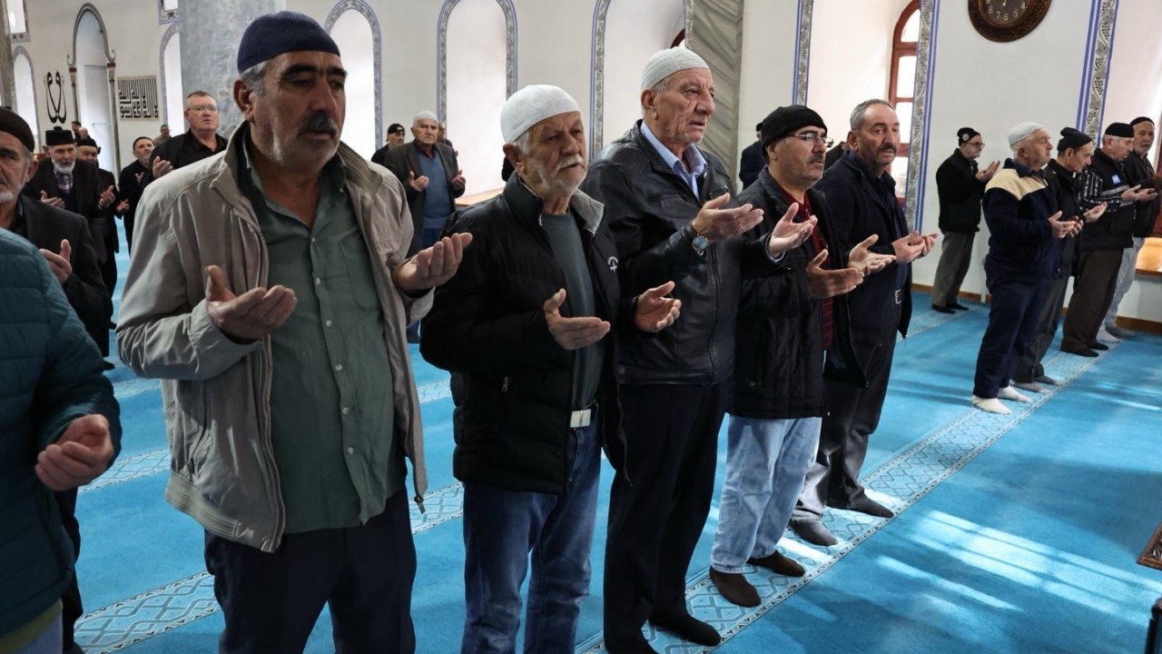 Kütahya’da şehitler dualarla yad edildi