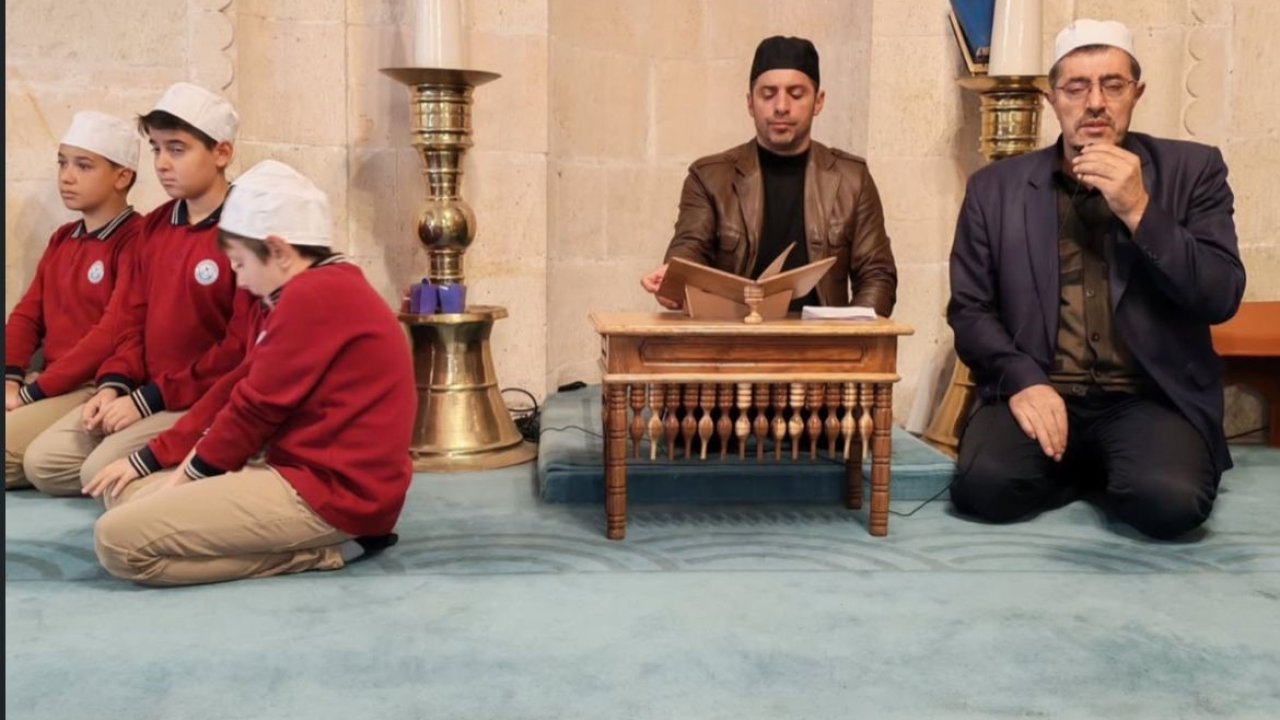 Bayburt’ta vefat eden öğretmenler için Ulu Camii’de mevlit okundu