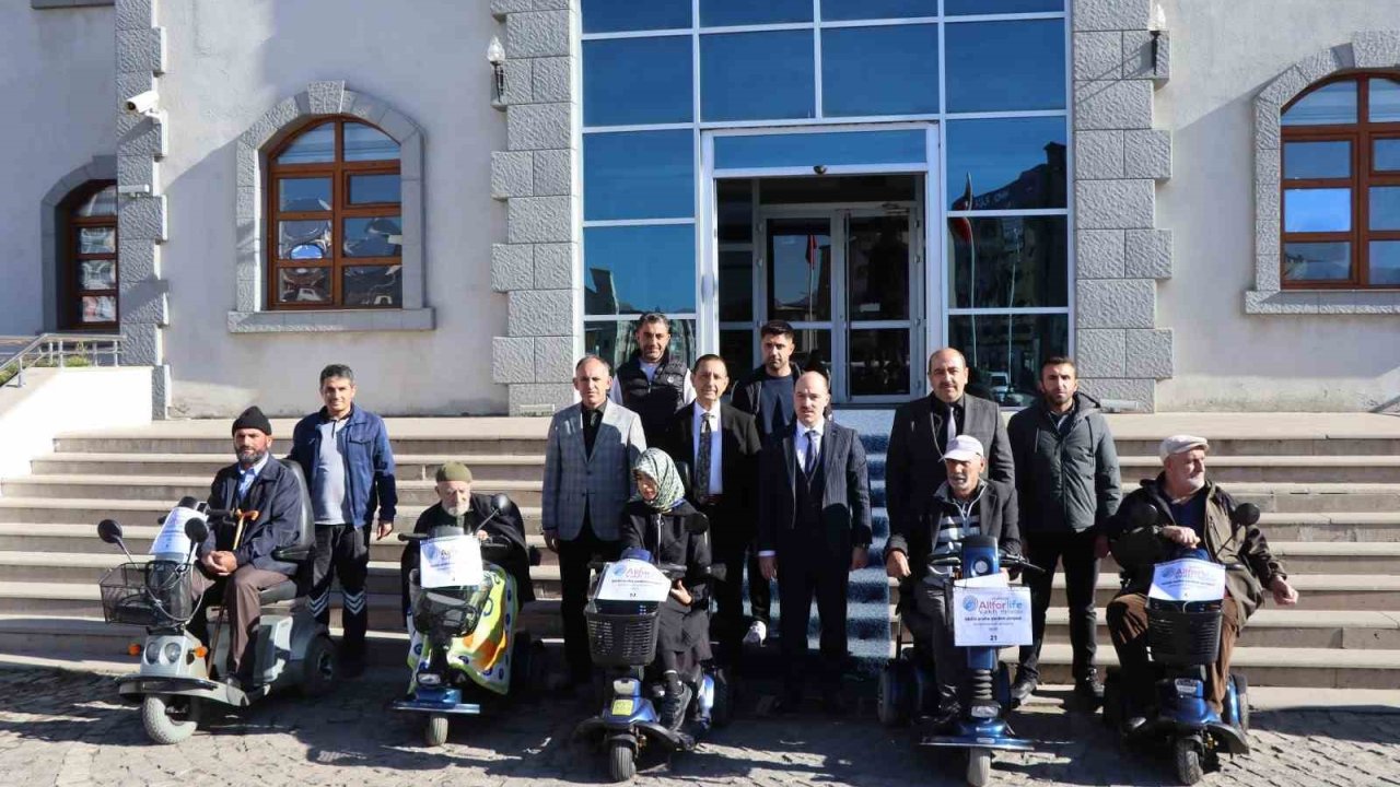 Akülü araçlarına kavuştu