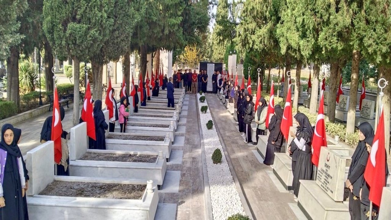 Denizli’de şehit öğretmenler dualarla yanıldı