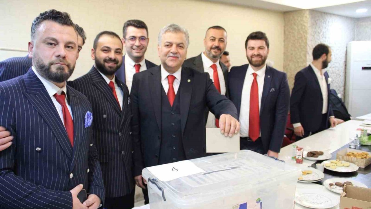 Kayseri Sarraflar ve Kuyumcular Derneği’nde yeni başkan İncetoprak oldu