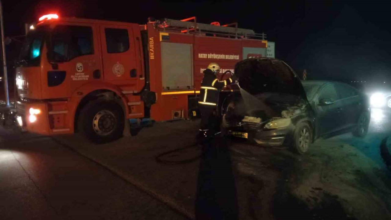 Hassa’da otomobil yangını