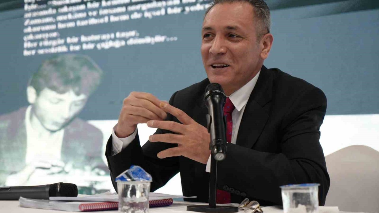 Gazeteci-Yazar Orhan Bozkurt’tan "Şehir Yazarlığı" üzerine söyleşi