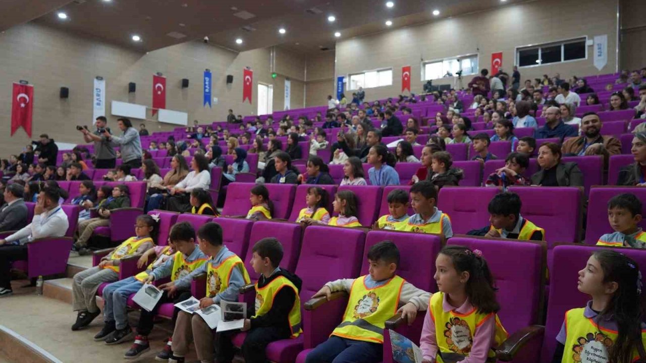 Geleceğin bilim adamları ilk projelerini BARÜ’de sergiledi