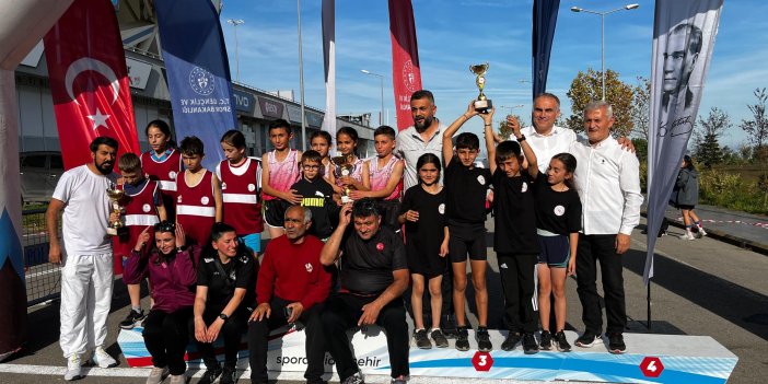 Karslı Sporculardan Bölgesel Kros Ligi’nde Büyük Başarı