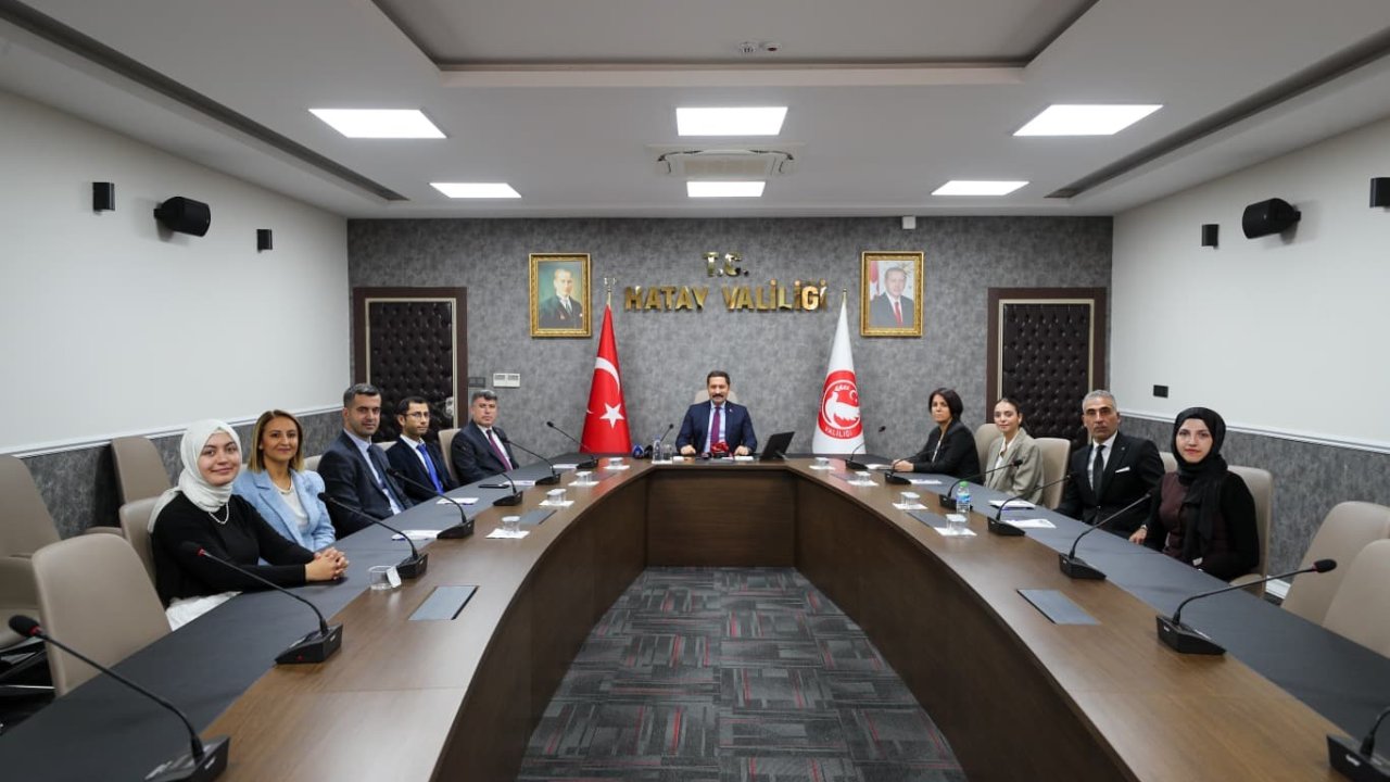 Vali Masatlı’dan asrın felaketi sonrası toplum inşasında etkin rol oynayan öğretmenlere teşekkür