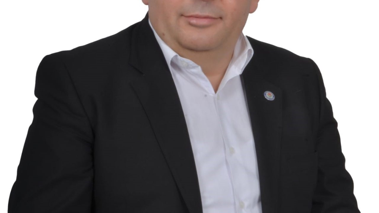 Eğitim Bir Sen Şube Başkanı Kurter, "Hayat eğitimle, eğitim öğretmenle başarılı olur"