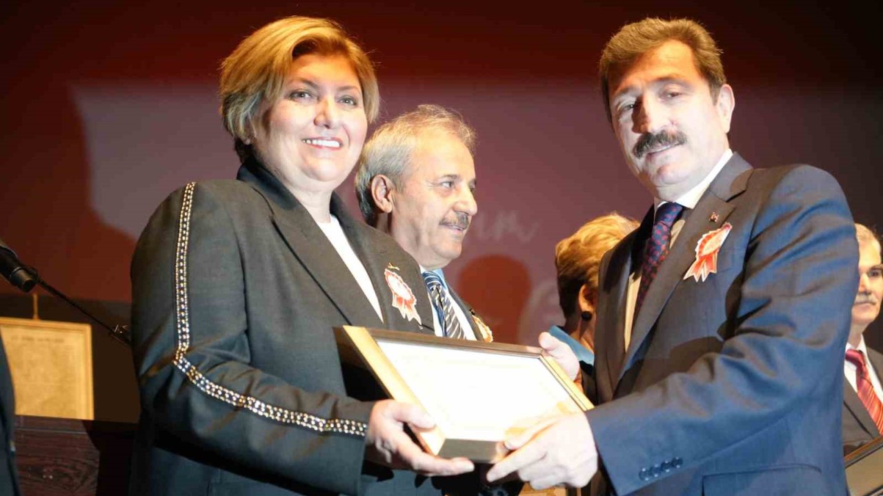 Samsun’da Öğretmenler Günü’nde vefa ve yemin bir arada