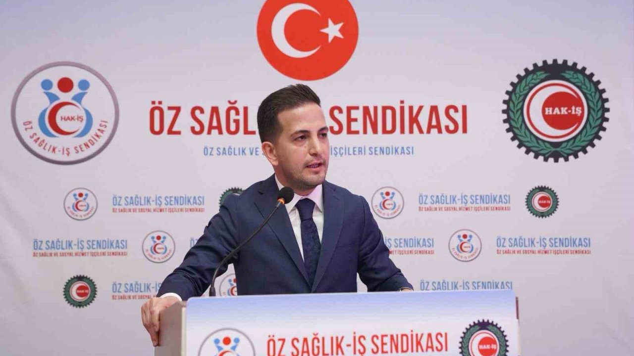 Aküzüm: "Öğretmenlerimiz, çocuklarımızın yüreğine ve zihnine dokunuyor"