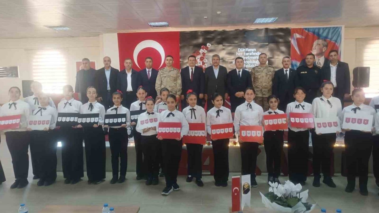 Patnos’ta 24 Kasım öğretmenler günü etkinliklerle kutlandı