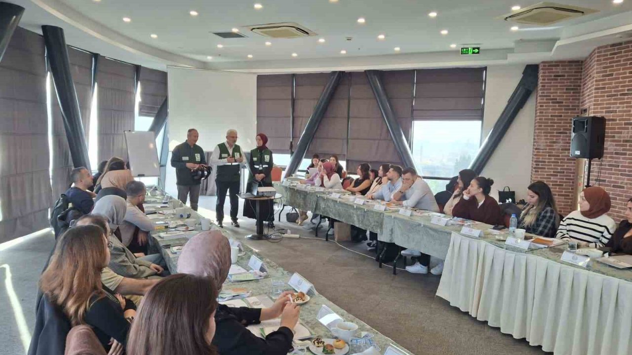 Genç avukatlar bağımlıların ilk "tedavi rehberi" olacak