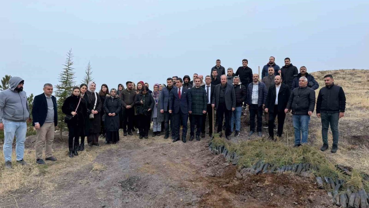 Sivrice’de Öğretmenler Günü’nde anlamlı etkinlik