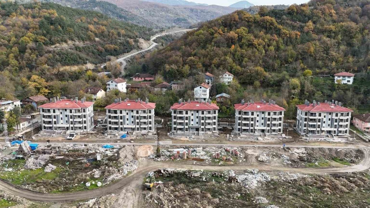 Tır Köyü’ndeki TOKİ Afet Konutlarında Sona Gelindi