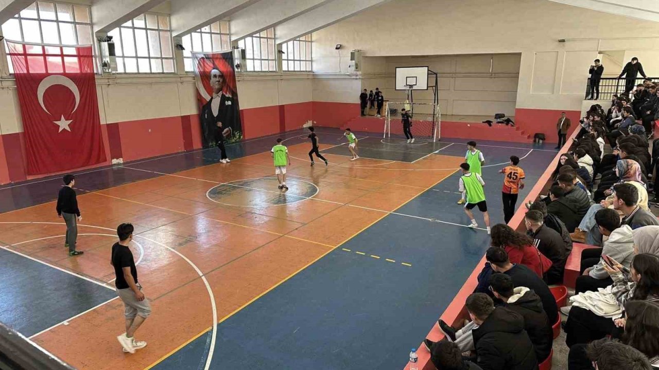 Susuz’da okular arası futbol turnuvası sürüyor