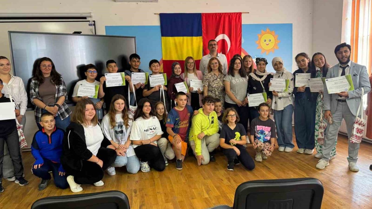 Tomarzalı öğrenciler ERASMUS+ programı kapsamında Avrupa’ya eğitime gönderildi