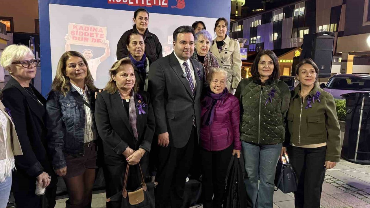 Levent Meydanı’nda 25 Kasım Kadına şiddete karşı nöbet etkinliği