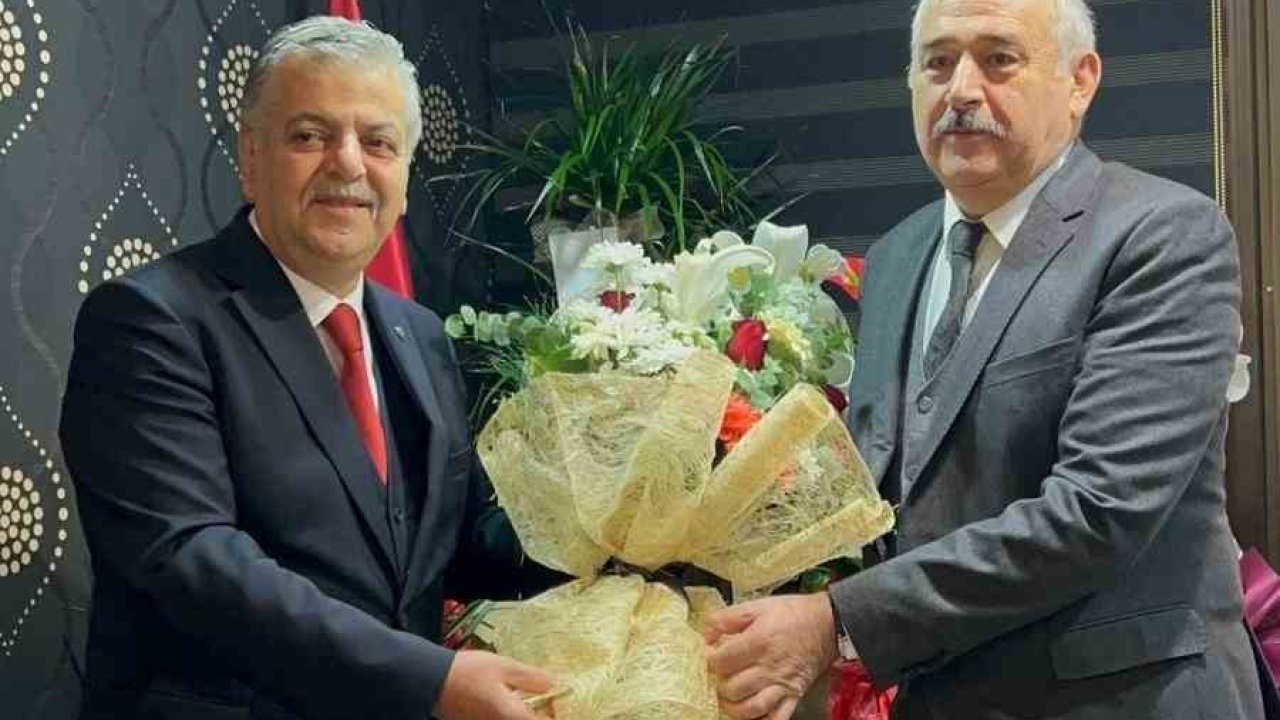 Kayseri Sarraflar ve Kuyumcular Derneği’nde devir teslim töreni gerçekleştirildi