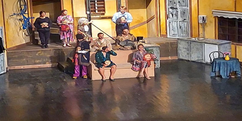 Kars'ta Huzur Veren Tiyatro!