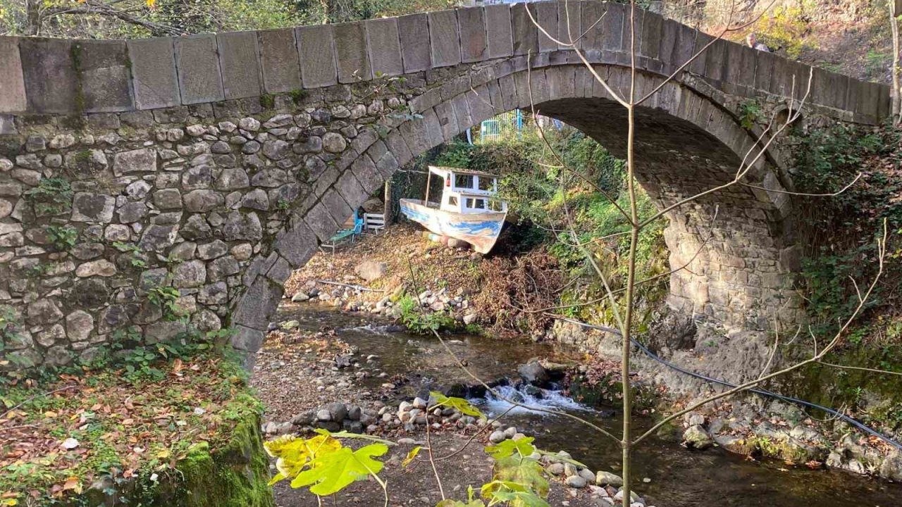 Milli Mücadele’nin tanığı 150 yıllık taş köprü zamana meydan okuyor