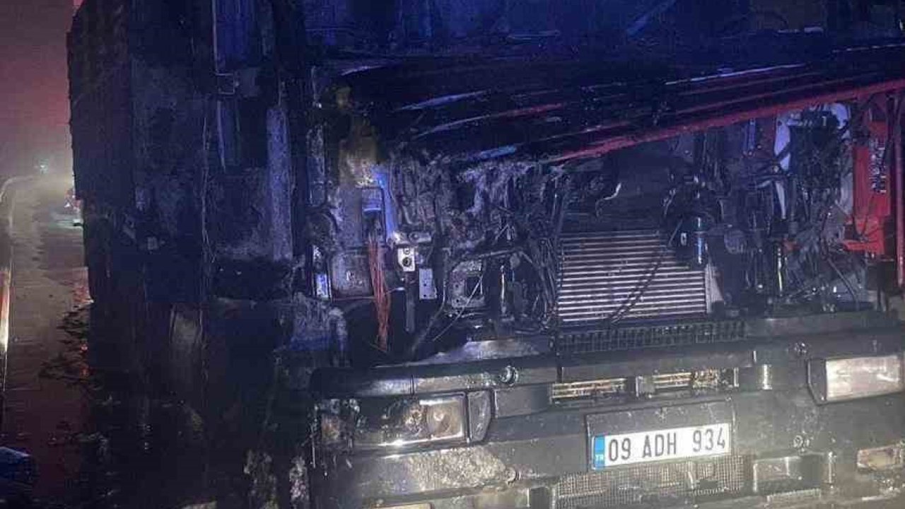 Seyir halinde bir anda alev alan tır kül oldu