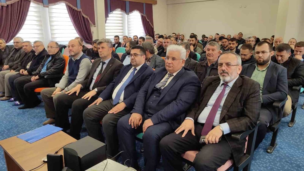 Şuhut’ta din görevlilerine yönelik eğitim toplantısı