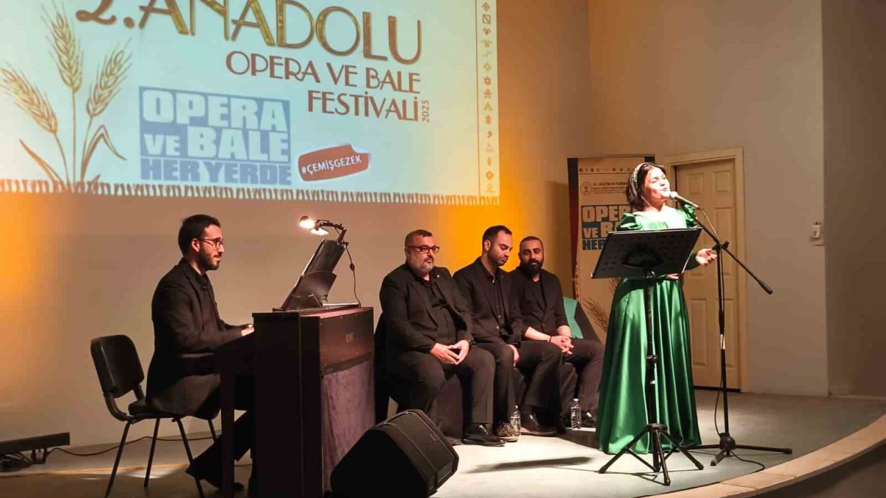 Çemişgezek’te ilk kez sahnelenen opera ve baleye yoğun ilgi