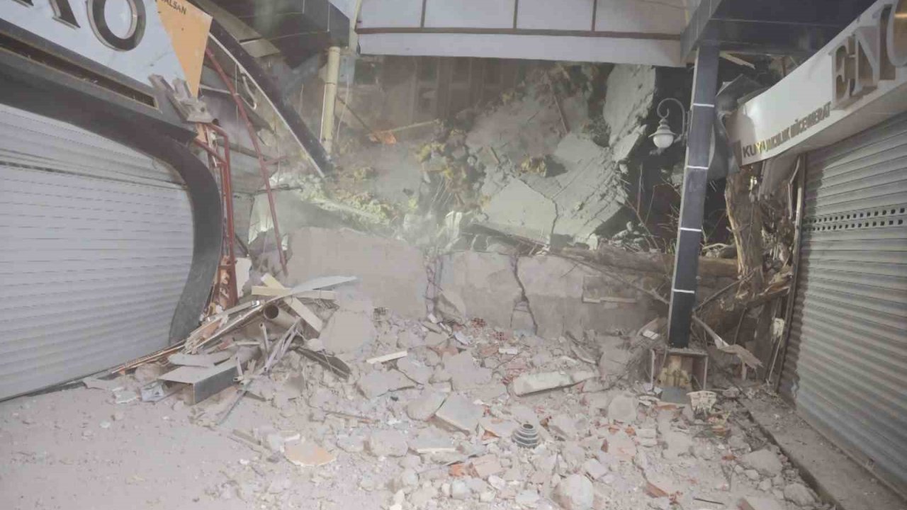 Aksaray Belediyesi’nin kontrolsüz yıkımı az kalsın dükkanları yıkıyordu