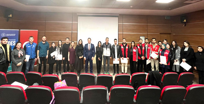 UNİDES Programında Başarılı Olan Gençlere Sertifikaları Verildi