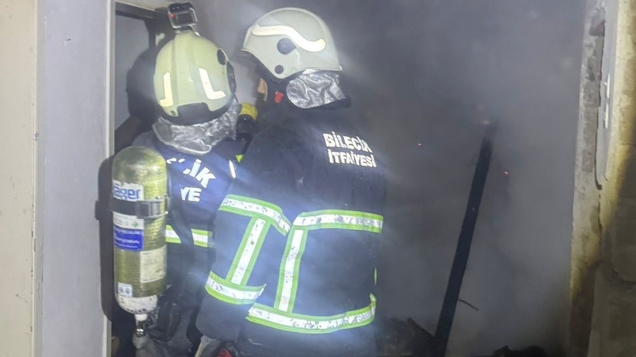 Bilecik’te metruk bina yangın