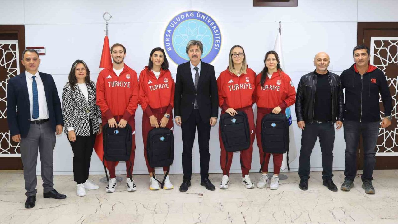 Rektör Yılmaz’dan başarılı sporculara özel tebrik