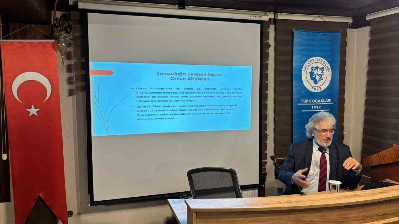 ’21. Yüzyılda Türk Dünyası Vizyonu ve Ortak Alfabe’ hakkında konuşuldu