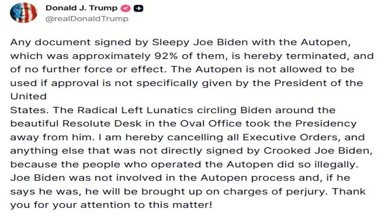 Trump, Selefi Biden’ın kendisi tarafından imzalanmadığını öne sürdüğü tüm başkanlık kararnamelerini iptal etti