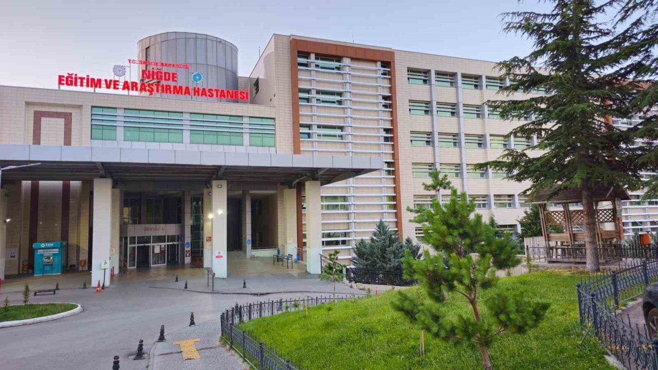 Niğde’de hastane ek binasında çıkan yangın kısa sürede söndürüldü