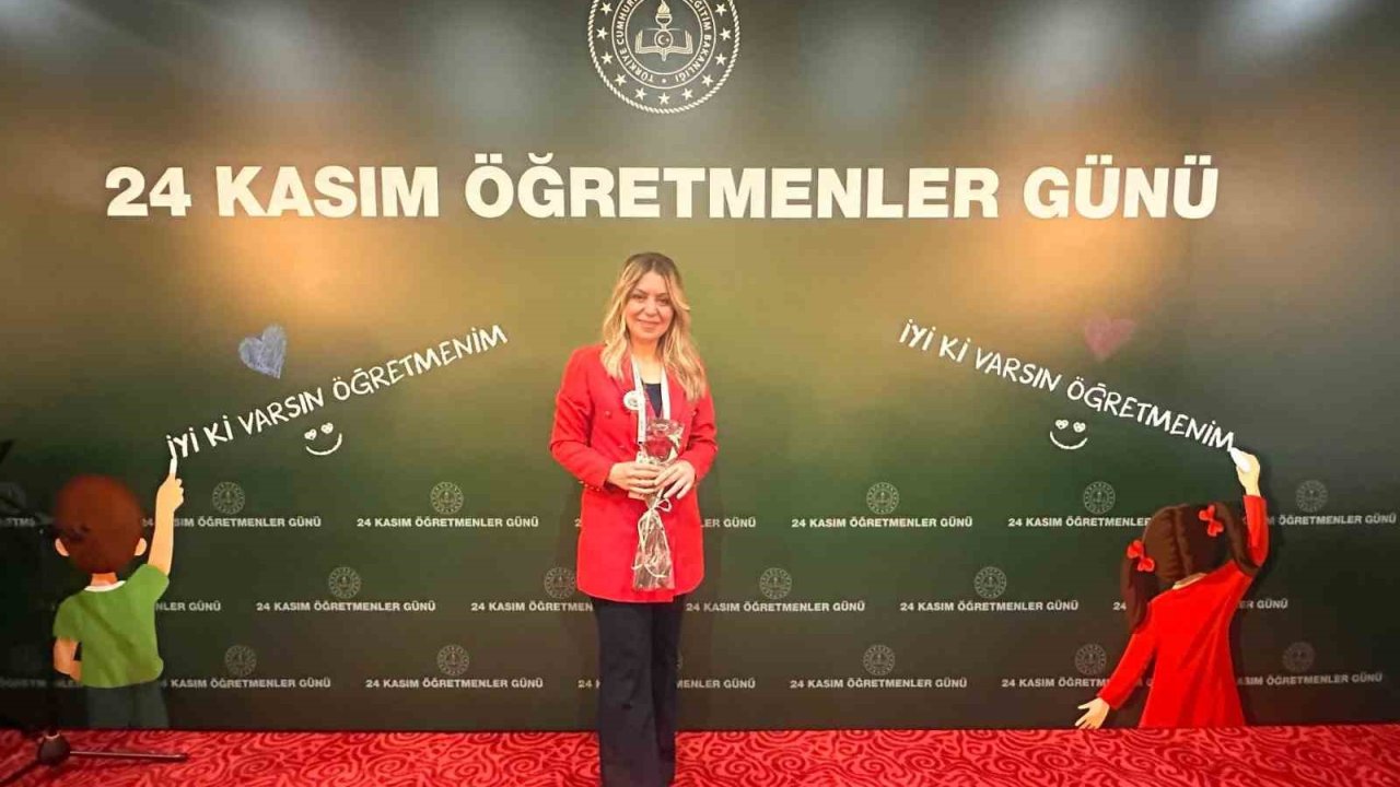 Bayburt’ta yılın öğretmeni Mevhibe Kübra Hançer seçildi