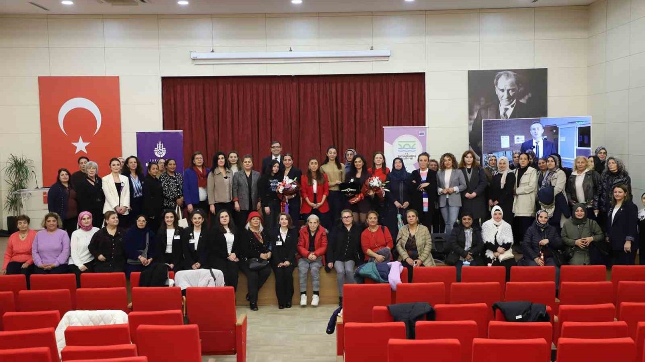 Büyükçekmece’de kadınlar şiddete karşı bir araya geldi