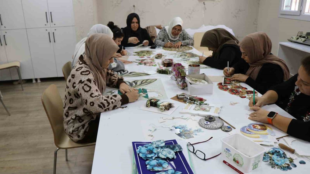 Haliliye’de kadınlar aile bütçelerine katkı sağlıyor