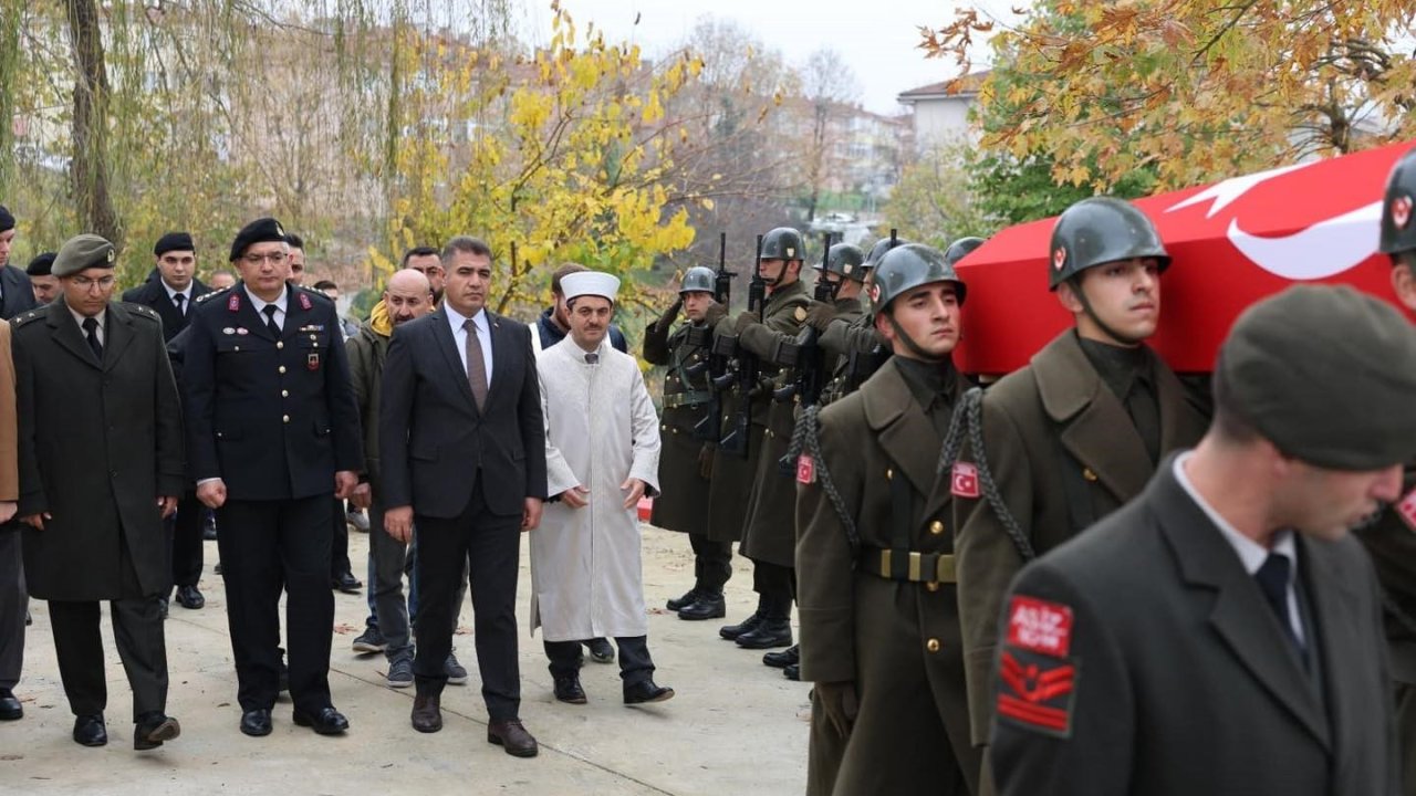 Vefat eden Kıbrıs gazisi son yolculuğuna uğurlandı