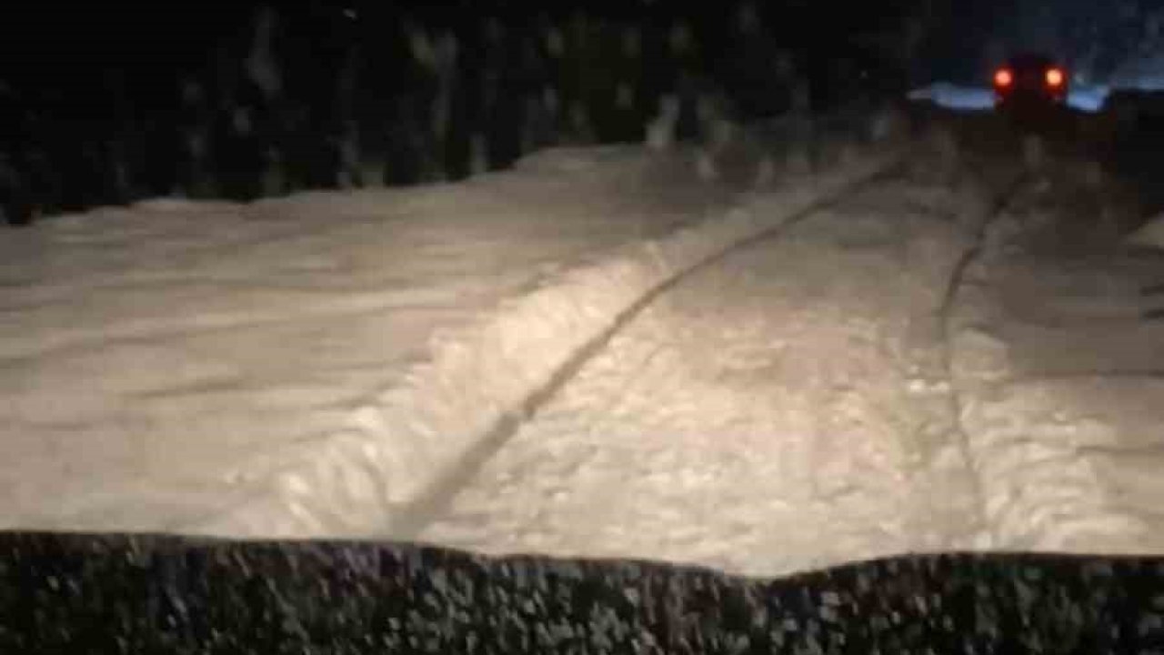 Rize’nin yüksek kesimlerinde yoğun kar yağışı etkili oldu