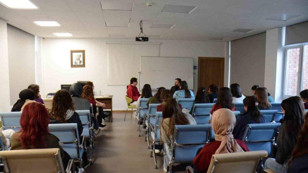 DİLKOM’da "Otizm Perspektifinden Dil ve Konuşma Terapisi" söyleyişi